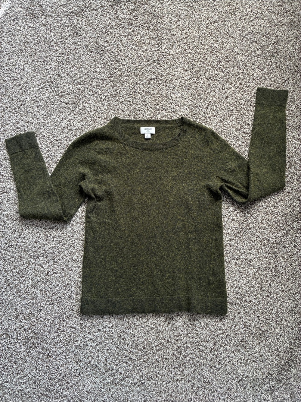 ⭐️ J. CREW Moss Green Crewneck Sweater w/Wool